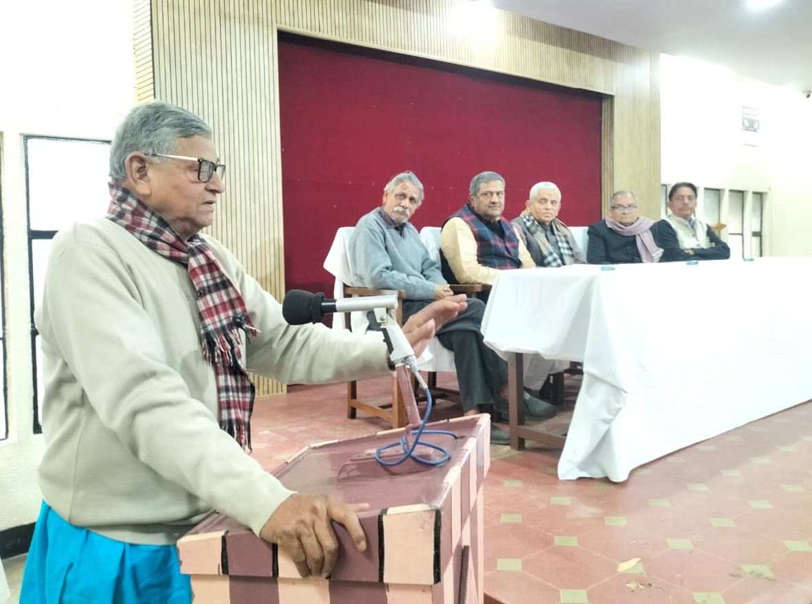 अलविदा गोपेश जी: बनारस ने खोया पत्रकारिता का 'अक्खड़' और 'ईमानदार' चेहरा, सत्ता के आगे कभी नहीं झुकी जिसकी कलम!