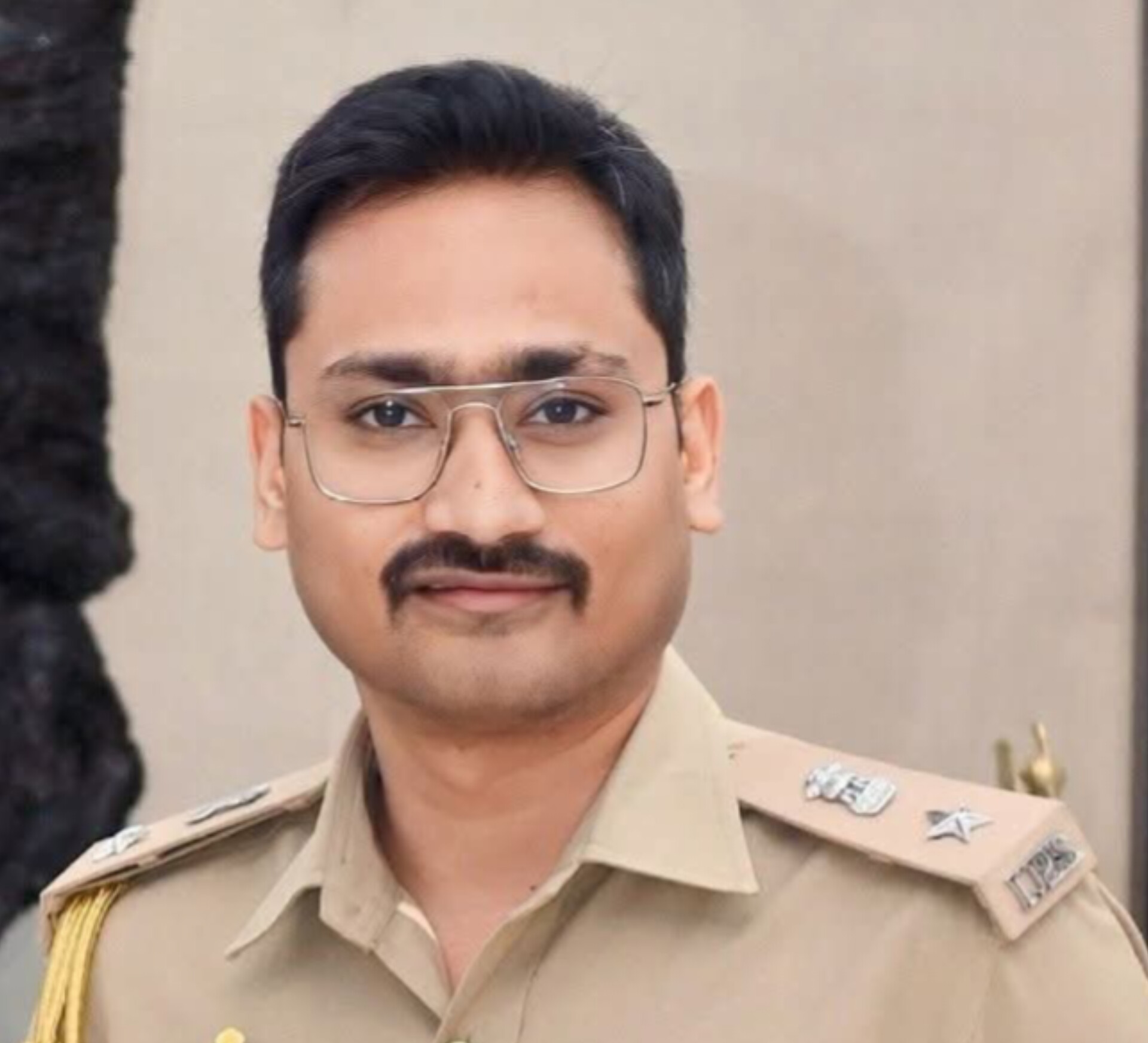 SP आकाश पटेल का 'ट्रेलर' तो हिट है, पर क्या 'पिक्चर' अभी बाकी है? खाकी पर हंटर के बाद अब खनन माफियाओं की बारी!