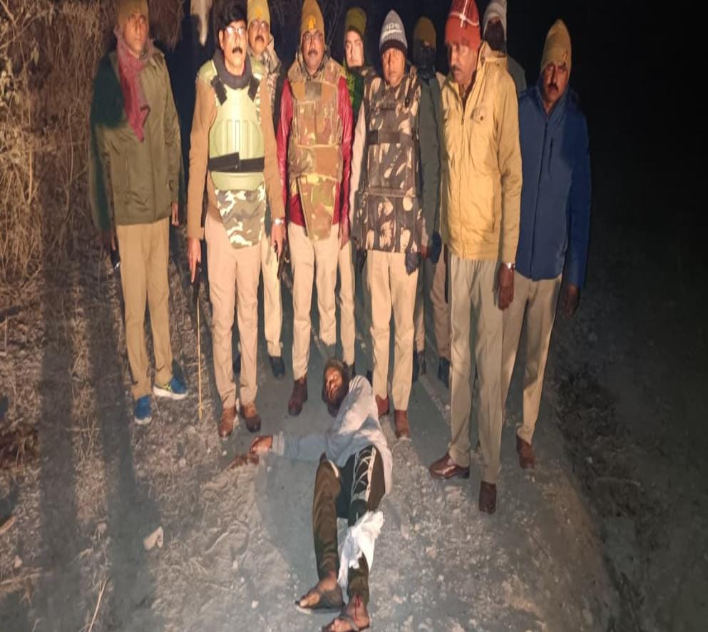 'लेडी गेटअप' में ट्रकों को लूटने वाले गिरोह का पर्दाफाश, एनकाउंटर में इनामी बदमाश ढेर