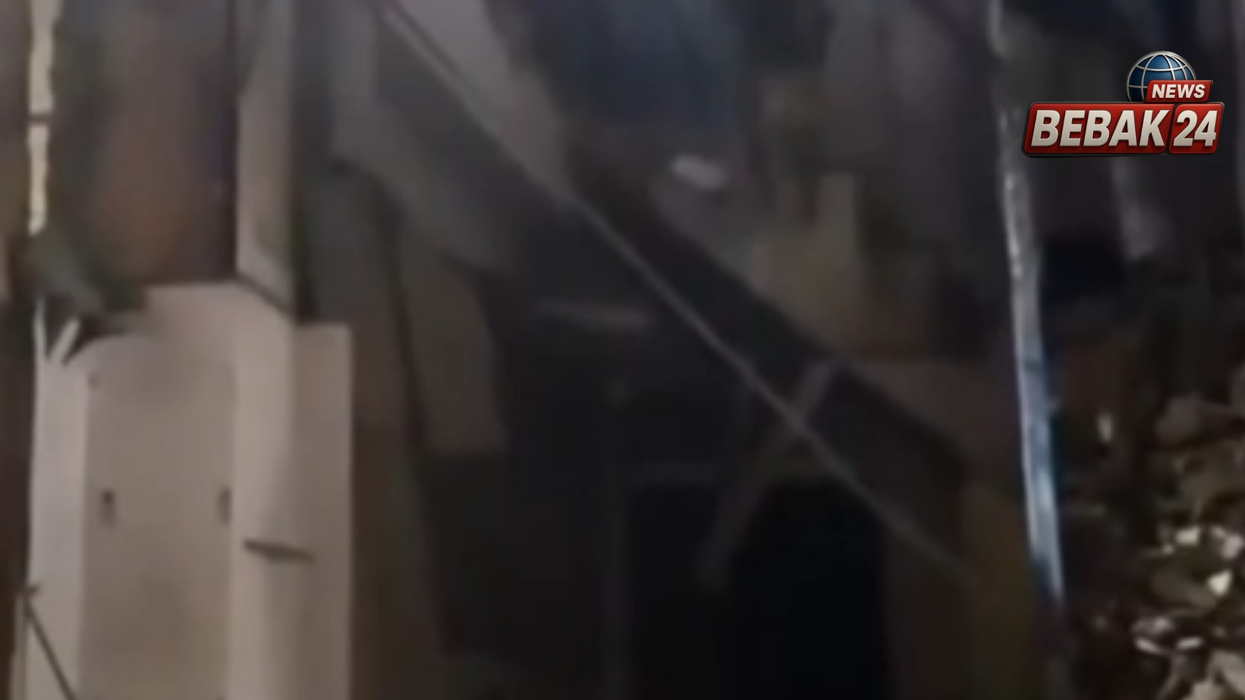 दालमंडी में अवैध निर्माणों पर कड़ा एक्शन: 12 इमारतों पर चला विध्वंस, विरोध पर मुकदमा दर्ज