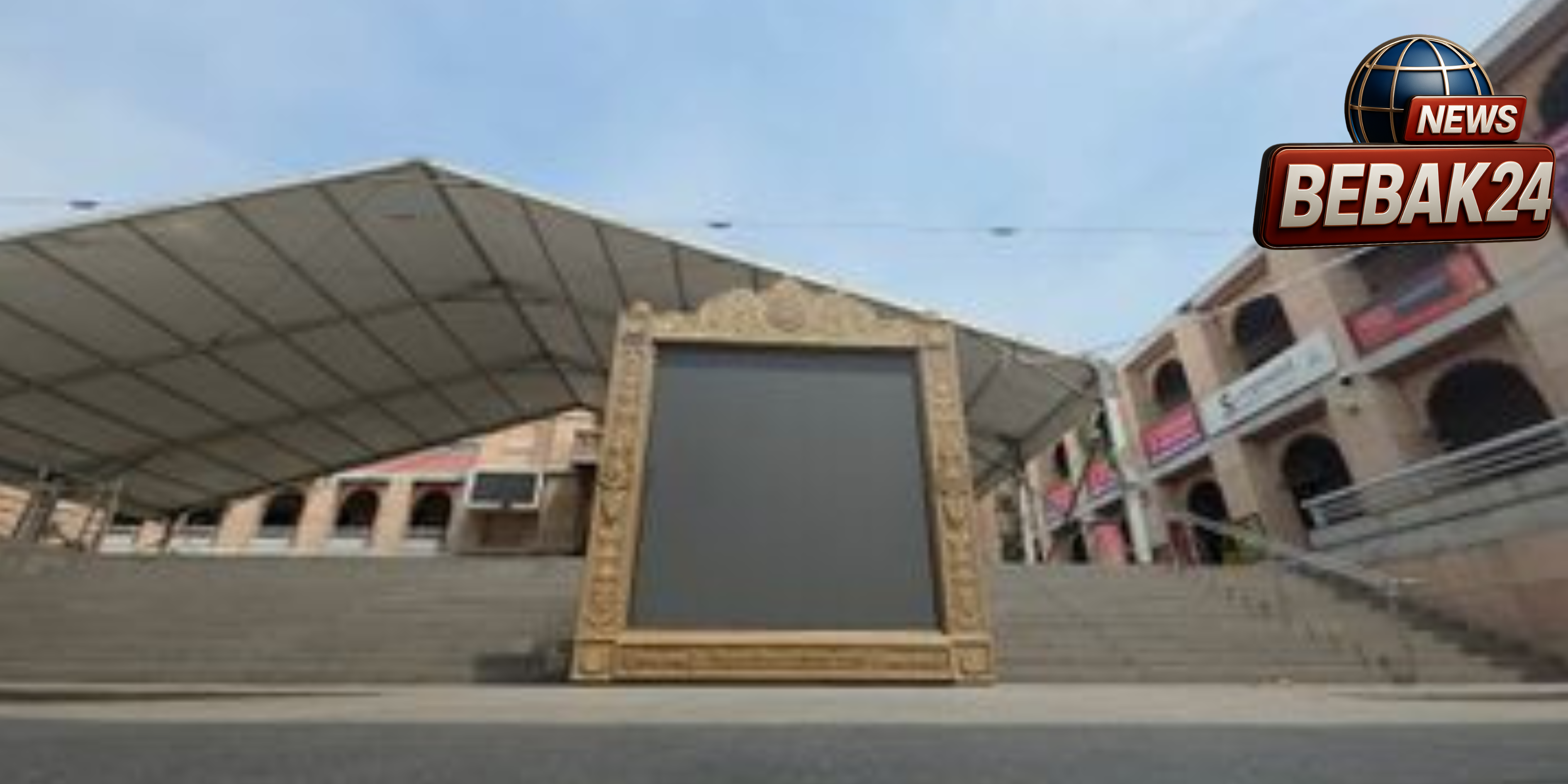 काशी विश्वनाथ धाम में 'कालचक्र' का नया अवतार: मंदिर चौक में स्थापित हुई विश्व की आधुनिक 'वैदिक घड़ी'; सूर्योदय से तय होगा दिन का पहर