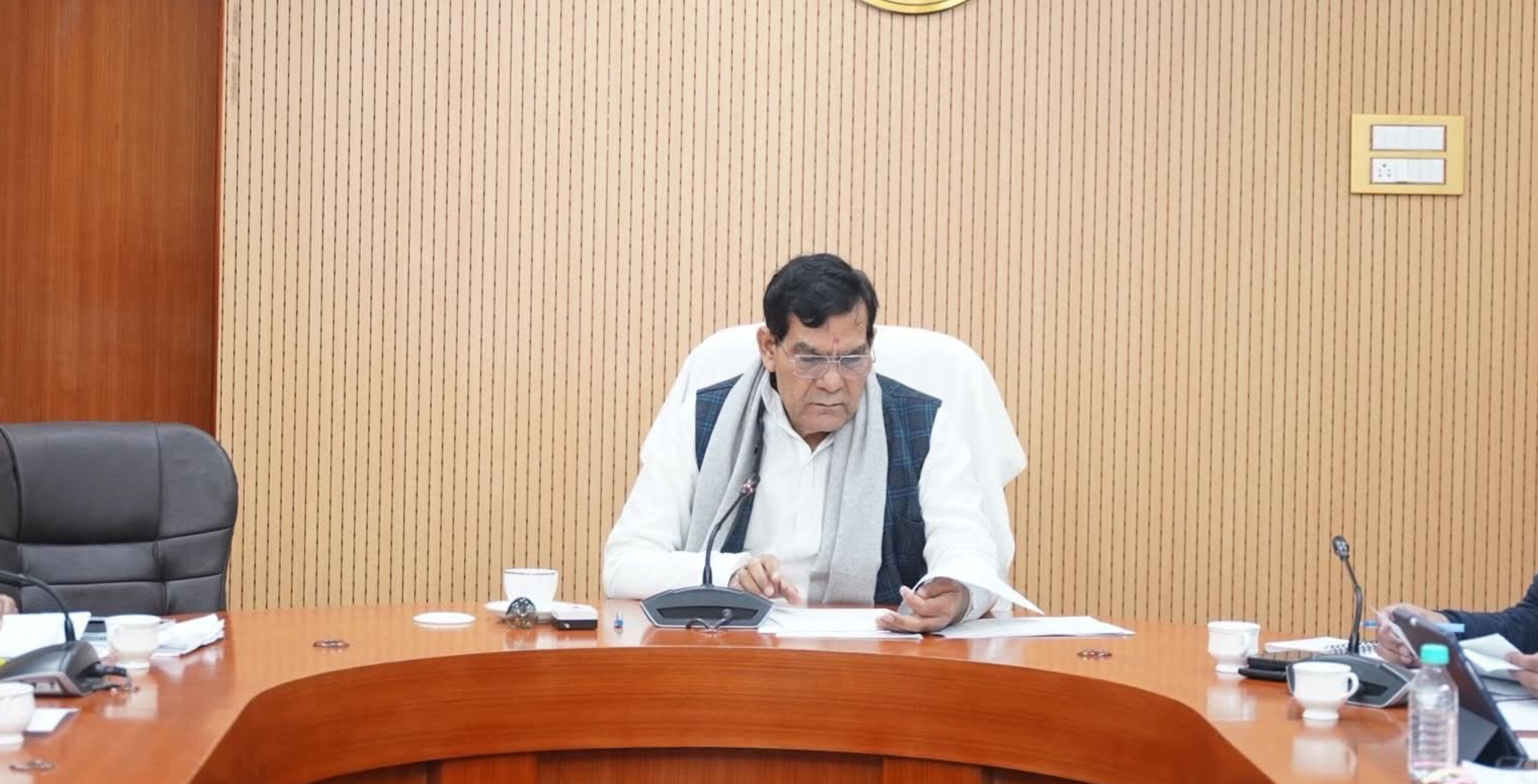 मणिकर्णिका घाट पर 'सियासी प्रोपेगेंडा' का पर्दाफाश, मंत्री ए.के. शर्मा ने तथ्यों के साथ किया वार!