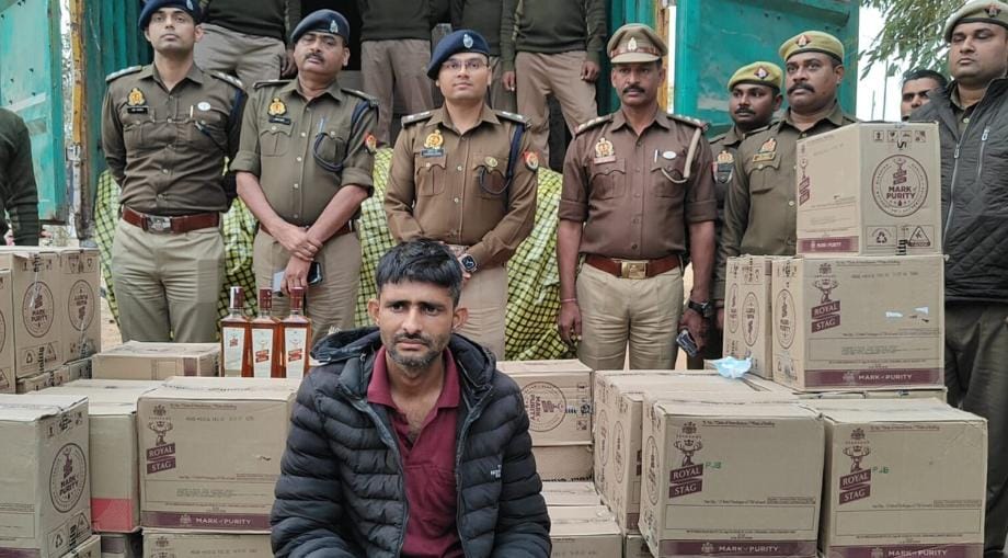 82 लाख की अवैध शराब के साथ अंतर्राज्यीय तस्कर ढेर, हरियाणा से बिहार तक फैला था नेटवर्क!