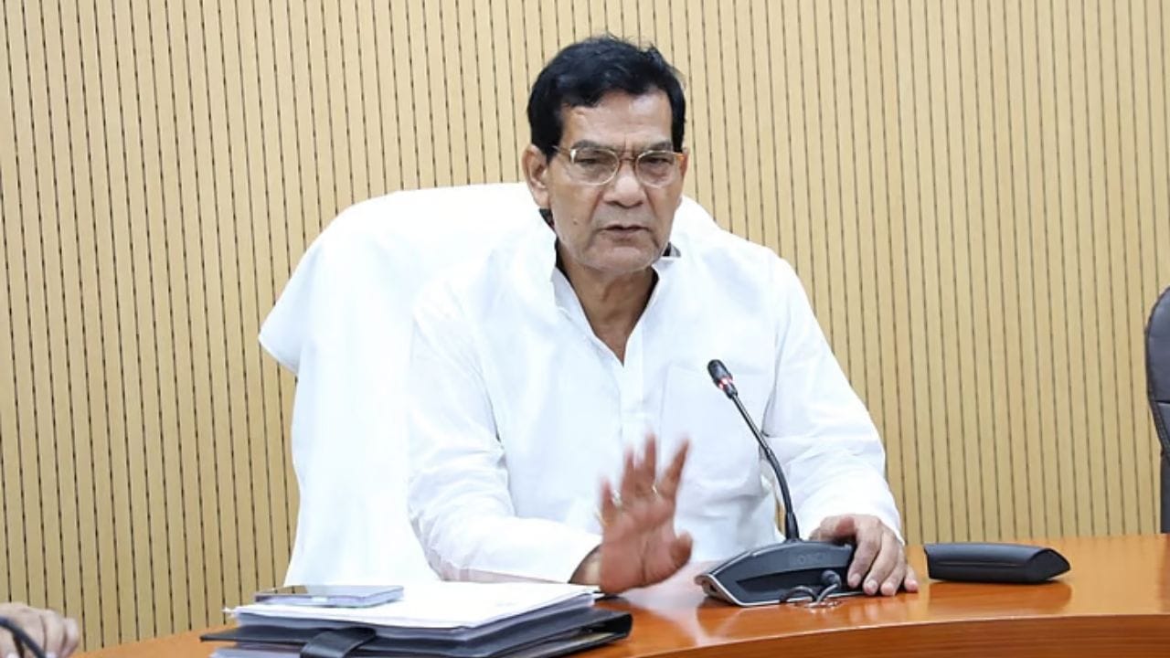 यूपी में योगी सरकार का &lsquo;स्मार्ट&rsquo; वार: 3 दिन तक नहीं कटेगी बत्ती, पुराने मीटरों को हाथ लगाने पर लगी रोक!