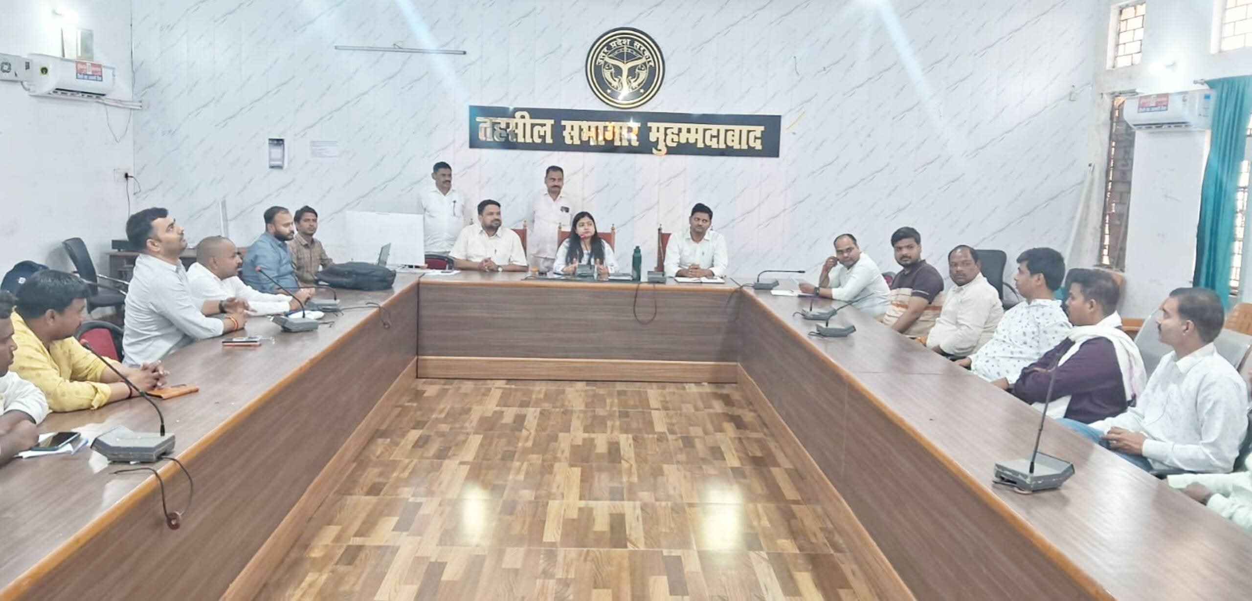  मुहम्मदाबाद में 'तेल' के खेल और गैस की कालाबाजारी पर SDM का हंटर, सहमे 'सिंडिकेट' के आका!