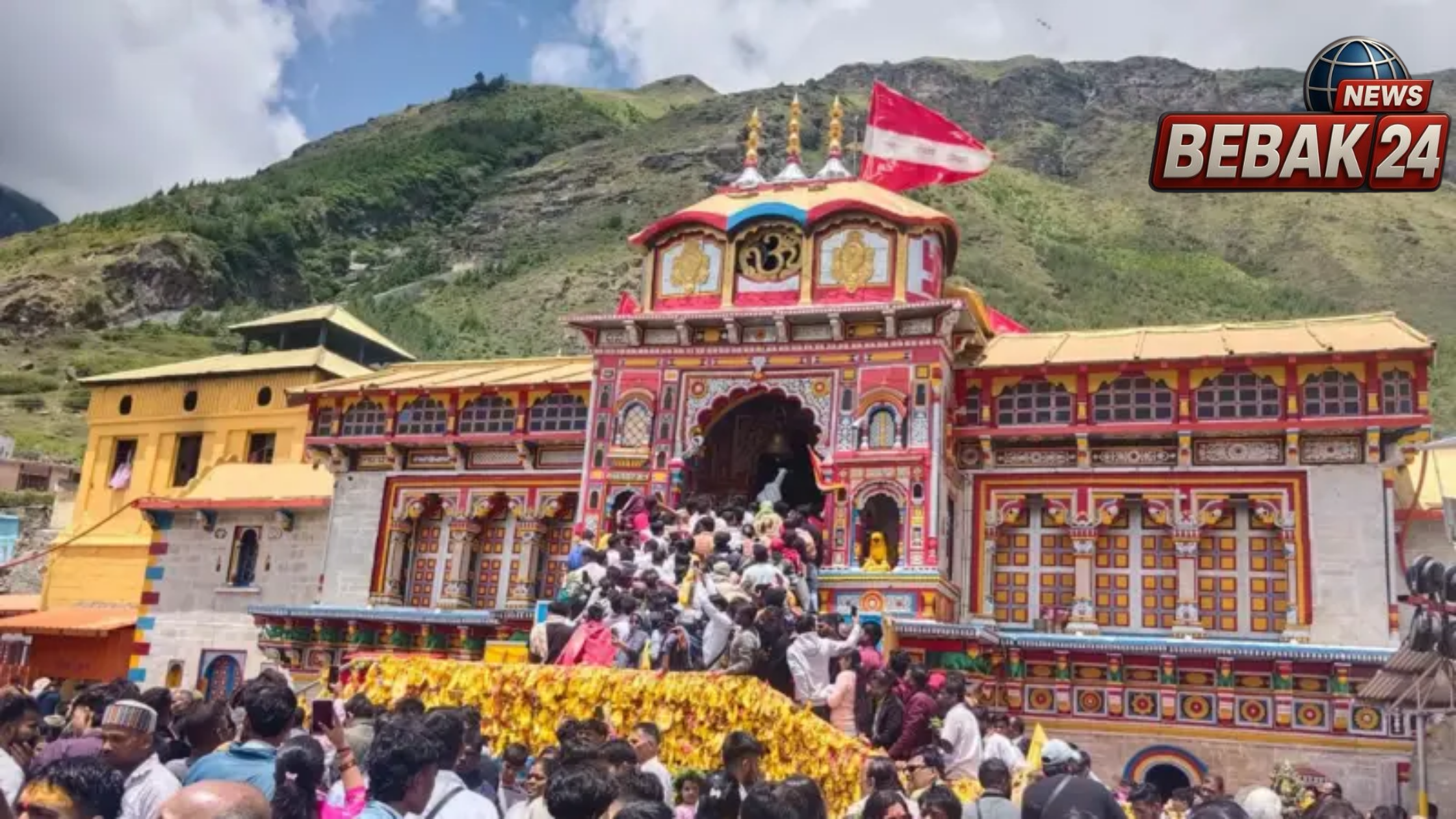 अयोध्या के बाद अब बद्रीनाथ धाम में चढ़ावा चोरी का महा-विवाद; CCTV फुटेज ने खोली पोल