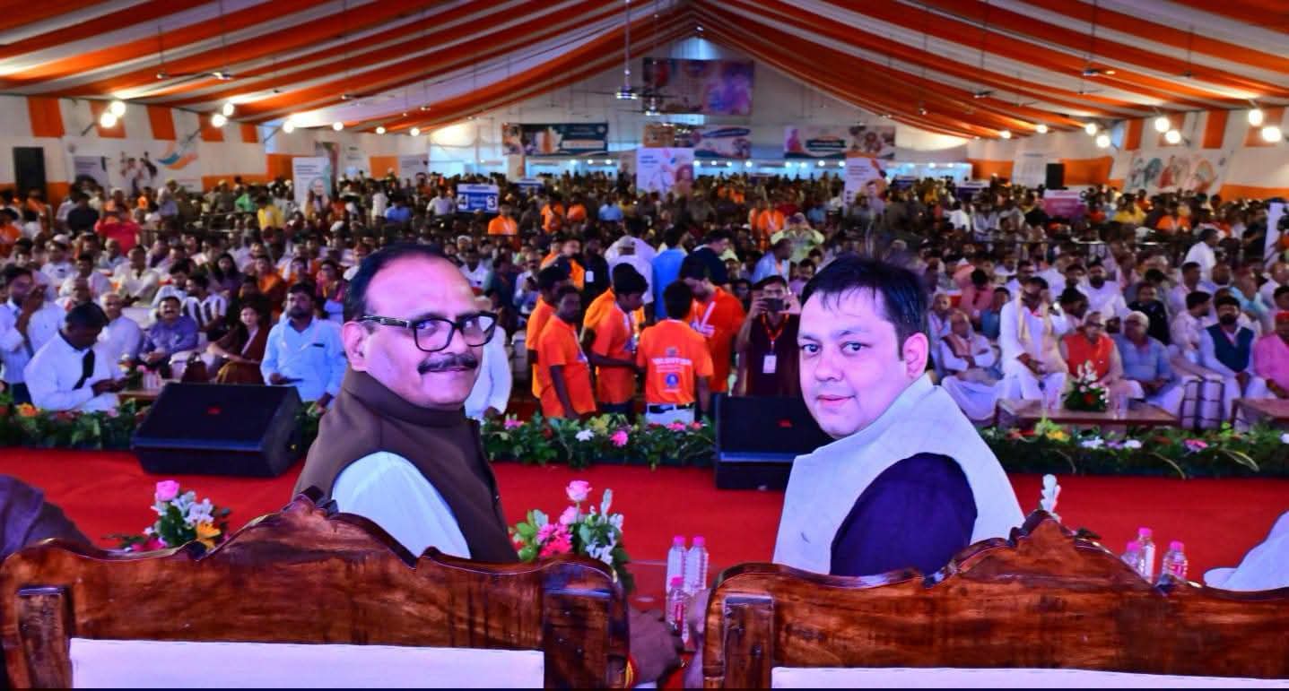 उप मुख्यमंत्री ब्रजेश पाठक ने किया प्रदेश के सबसे बड़े निःशुल्क स्वास्थ्य शिविर का उद्घाटन; आयोजक अभिनव सिन्हा के प्रयासों की जमकर सराहना