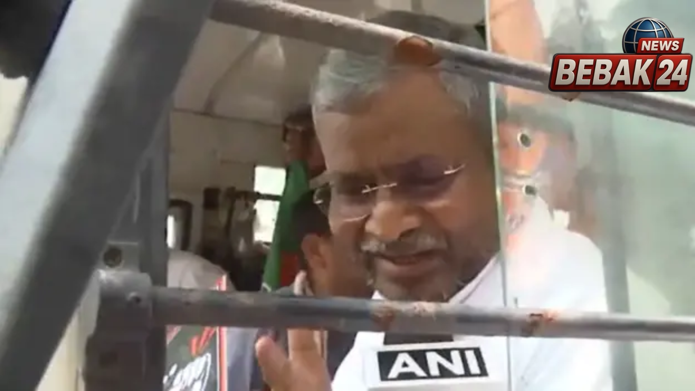 झारखंड: स्टूडेंट आंदोलन के बीच पूर्व सीएम बाबूलाल मरांडी हिरासत में, सीएम आवास के बाहर कर रहे थे प्रदर्शन