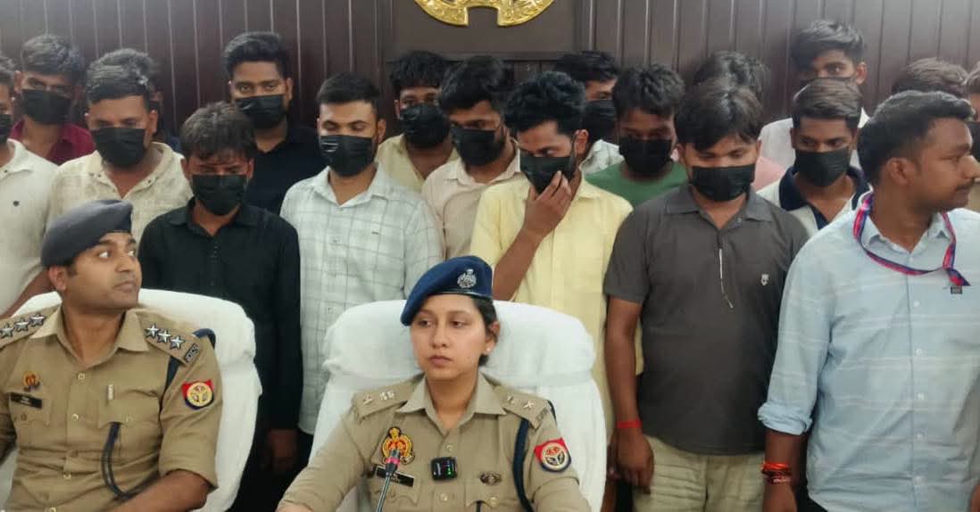 अवैध MLM नेटवर्क का भंडाफोड़: वाराणसी पुलिस की बड़ी कार्रवाई, 250 युवक-युवतियां मुक्त, 19 गिरफ्तार