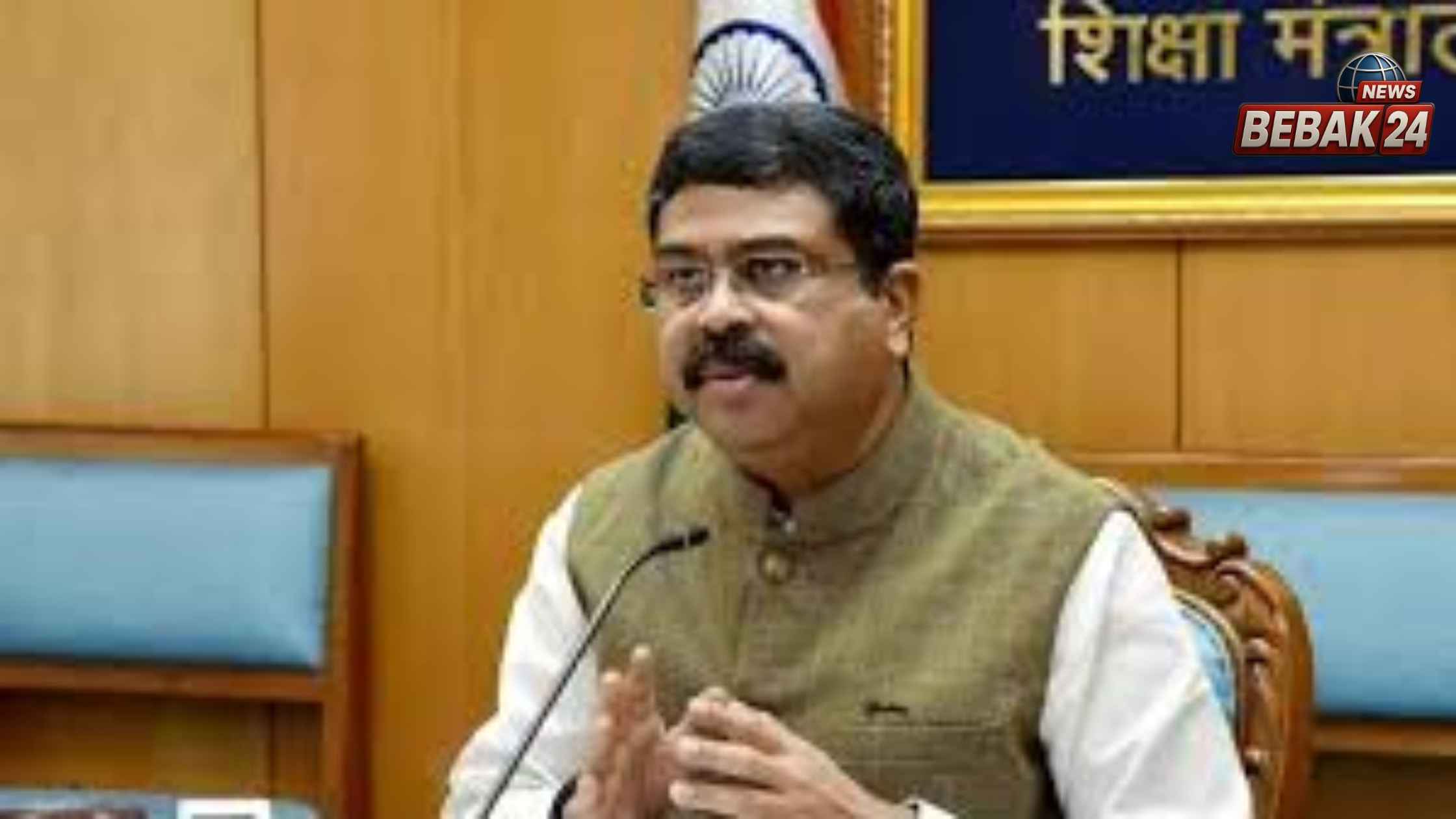 'डर नहीं, आत्मविश्वास के साथ परीक्षा दें', पुनर्परीक्षा से पहले छात्रों से बोले धर्मेंद्र प्रधान 