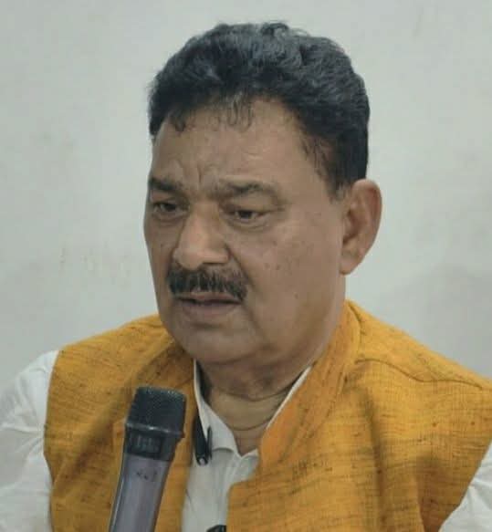 फेफना में गर्माई सियासत: स्व. विनोद राय को न्याय दिलाने मैदान में उतरे पूर्व मंत्री नारद राय, फेफना की जंग हुई दिलचस्प