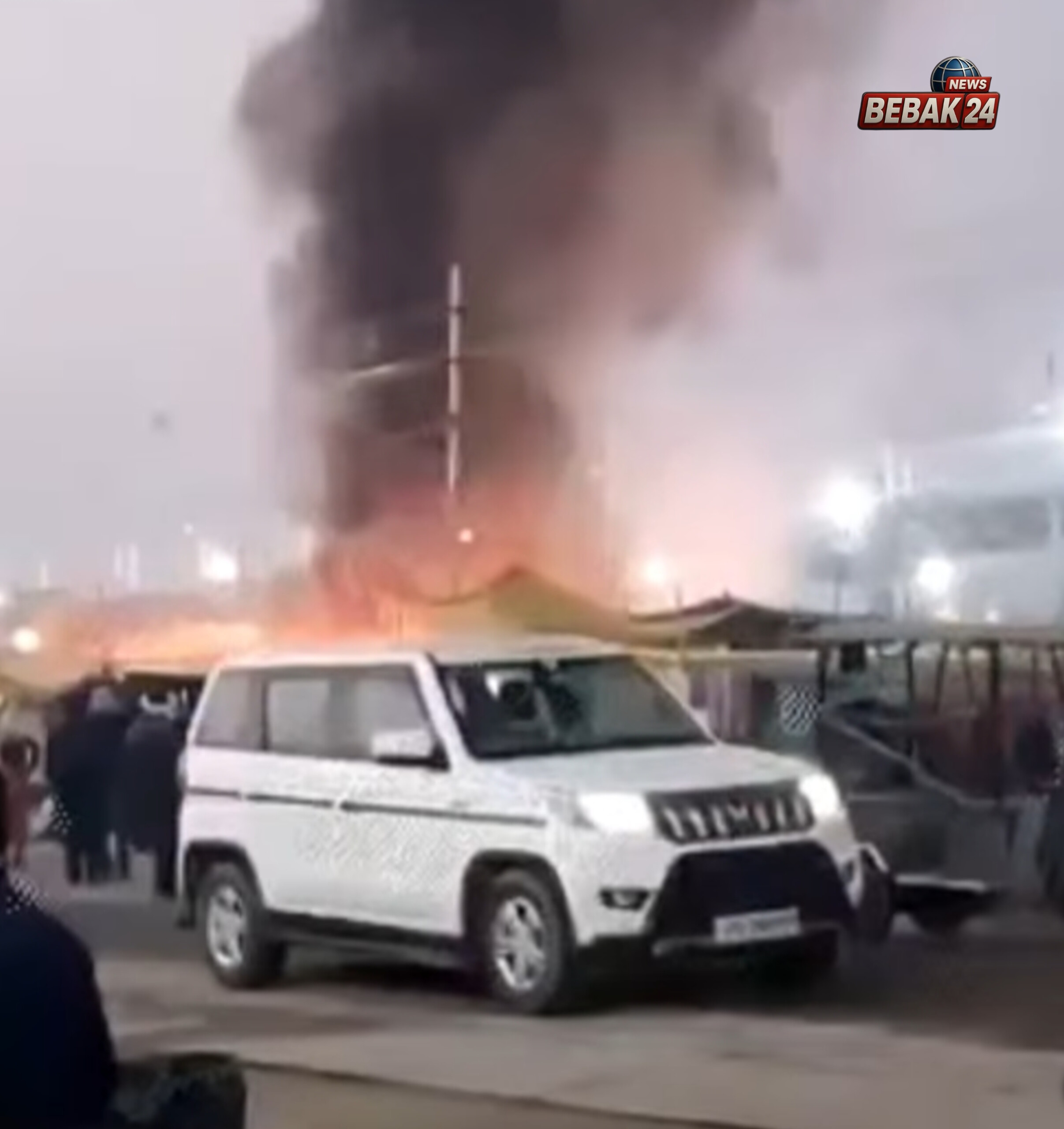 माघ मेला: सेक्टर-5 में धधकी आग, दांव पर लगी थी श्रद्धालुओं की जान! दमकल ने बचाया 'महाकुंभ' का ट्रेलर !