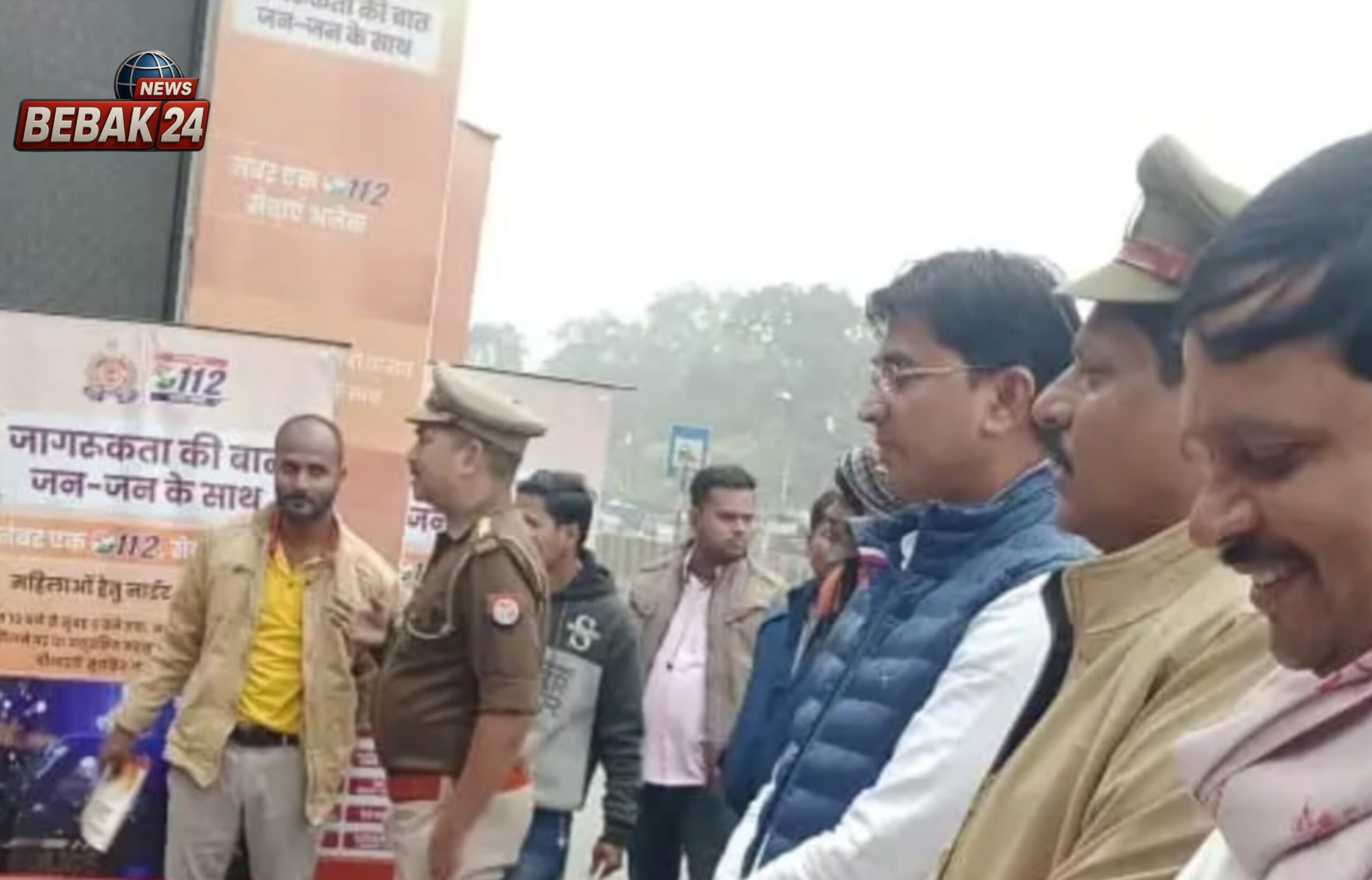 बस स्टैंड पर गूँजी '112' की गूँज, नुक्कड़ नाटक के जरिए पुलिस ने सुरक्षा का दिया भरोसा