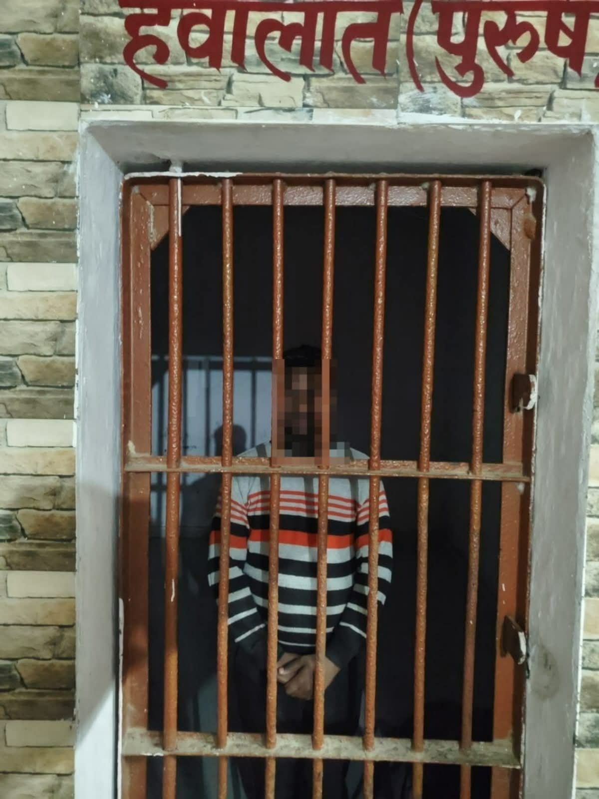 बदलापुर पुलिस की बड़ी कार्रवाई: प्रतिबंधित चाइनीज मांझा बेचते दुकानदार गिरफ्तार