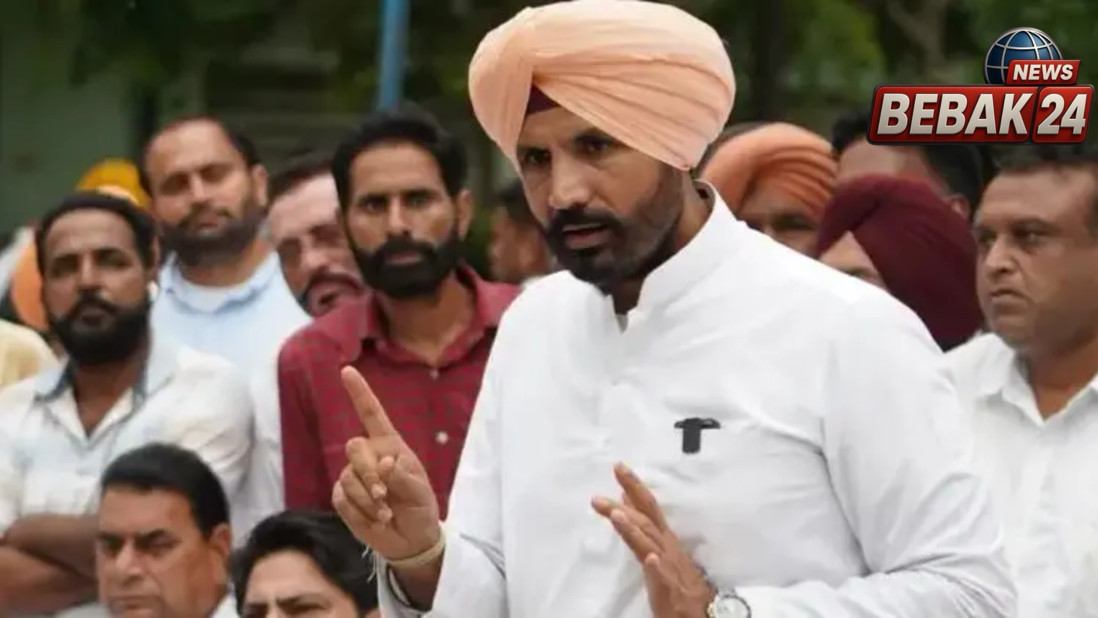 'चन्नी साहब मेरे बड़े भाई हैं'&mdash; बठिंडा में समर्थकों के हंगामे और नारेबाजी पर बोले पंजाब कांग्रेस अध्यक्ष अमरिंदर सिंह राजा वड़िंग