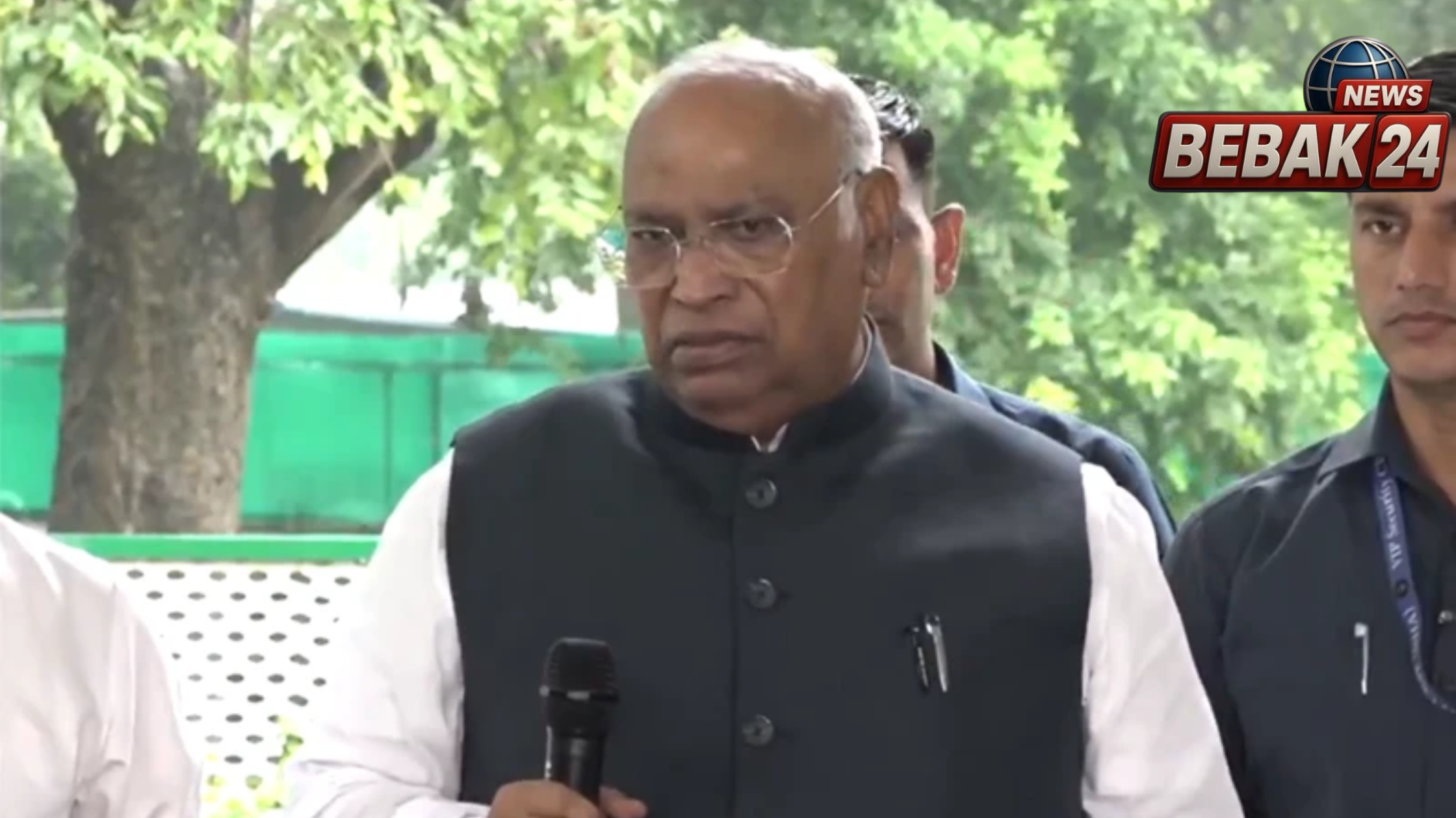 'झारखंड हो या पंजाब, हम छात्रों के साथ हैं'; मल्लिकार्जुन खड़गे का गृह मंत्री अमित शाह पर तीखा हमला