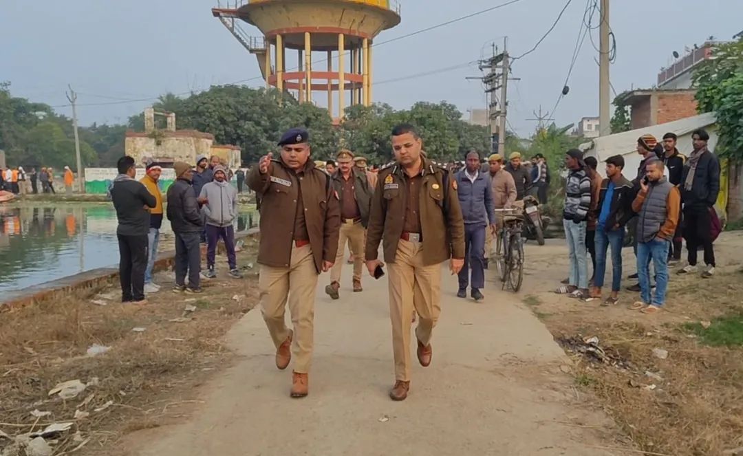 गहमर तिहरा हत्याकांड: लापरवाही पर गाज, कोतवाल लाइन हाजिर, सैदपुर कोतवाल समेत दो सिपाही निलंबित