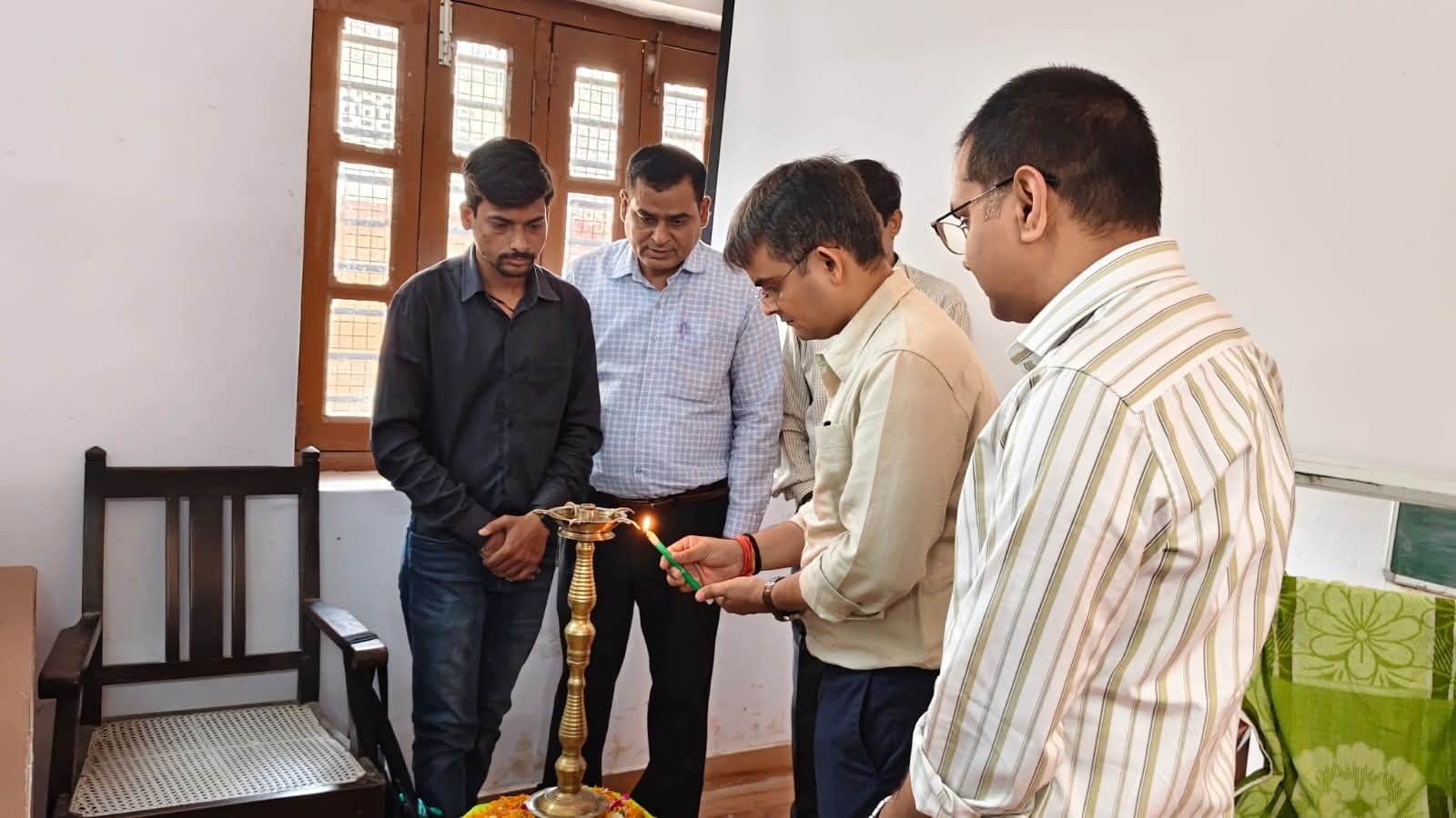 जनगणना 2027 का बिगुल: कागजी आंकड़ों या धरातल की हकीकत? वाराणसी में 'मास्टरों' की क्लास शुरू!