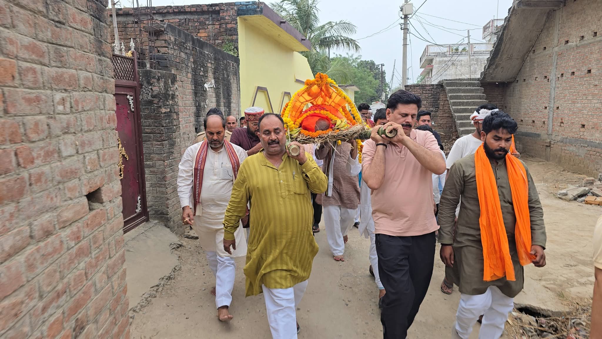 नहीं रहे पूर्व मंत्री उपेंद्र तिवारी के चाचा राजनाथ तिवारी, गंगापुर घाट पर हुआ अंतिम संस्कार