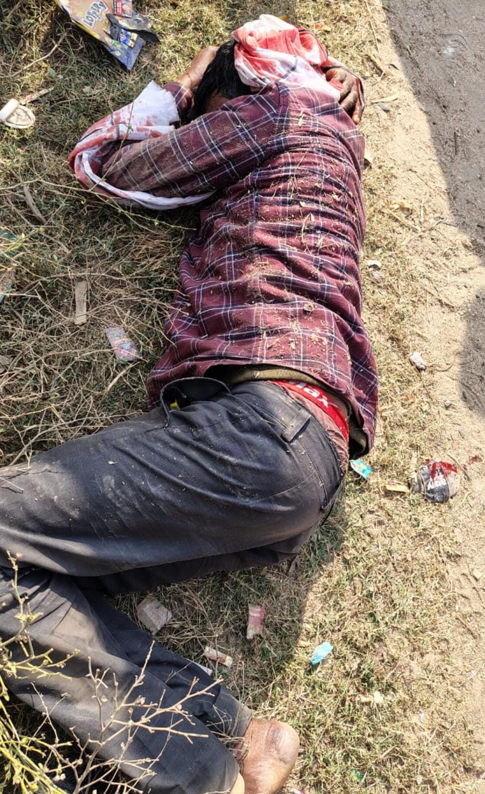 सड़क हादसे में घायल अधेड़ व्यक्ति की इलाज के दौरान मौत