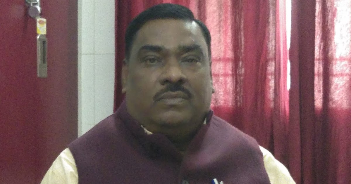 बलिया का 'सुल्तान' निकला स्वास्थ्य विभाग का क्लर्क, खड़ा किया अरबों का बेनामी साम्राज्य