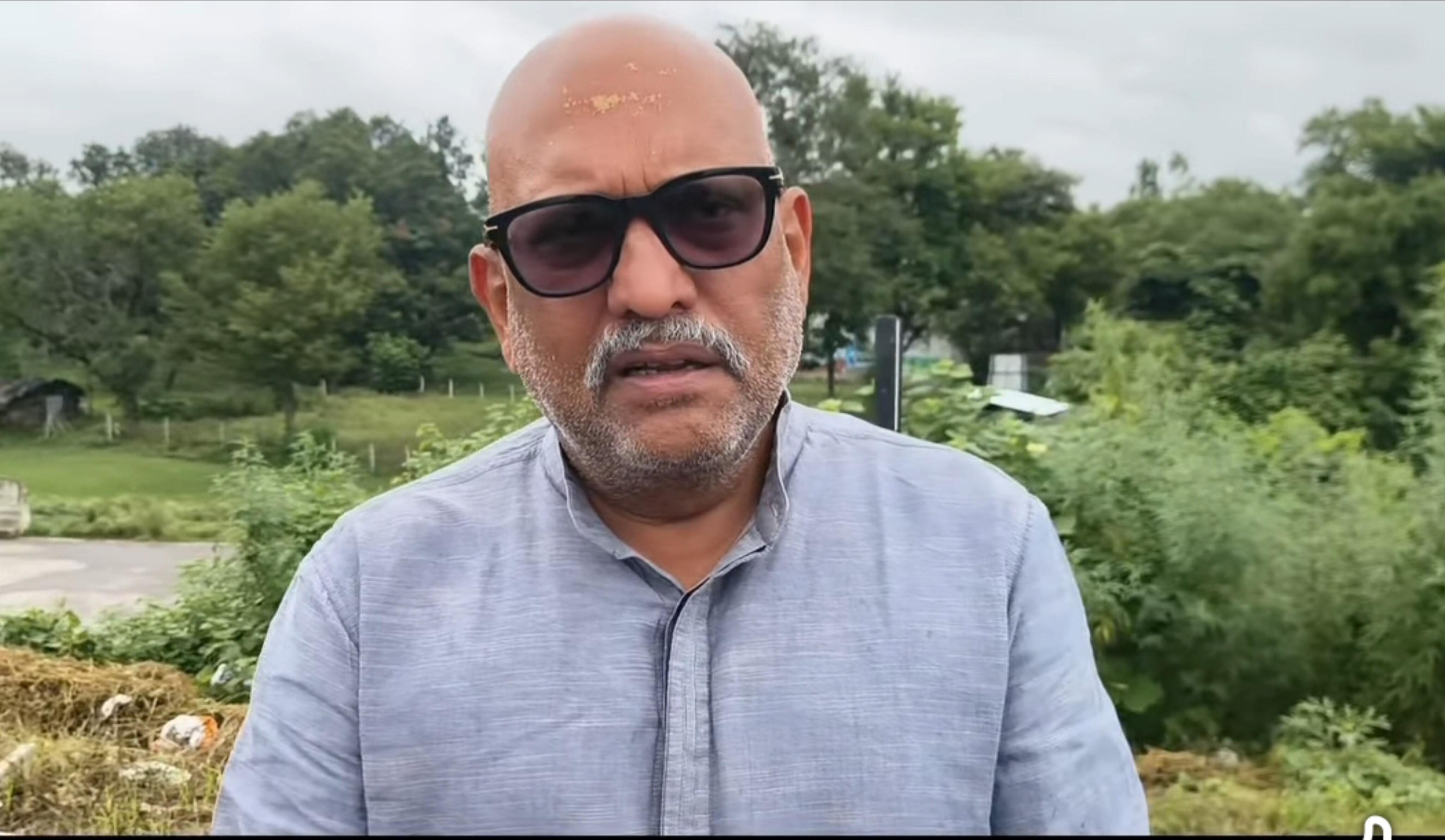 अजय राय का सीएम योगी को सीधा चैलेंज: 'मछली खाने का वीडियो है तो दिखाइए', 'मछली भोज' विवाद पर गरमाई यूपी की राजनीति!