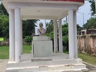 ​डॉ. शिवपूजन राय की विरासत पर 'ठेके' का प्रहार या व्यवस्था की लाचारी?