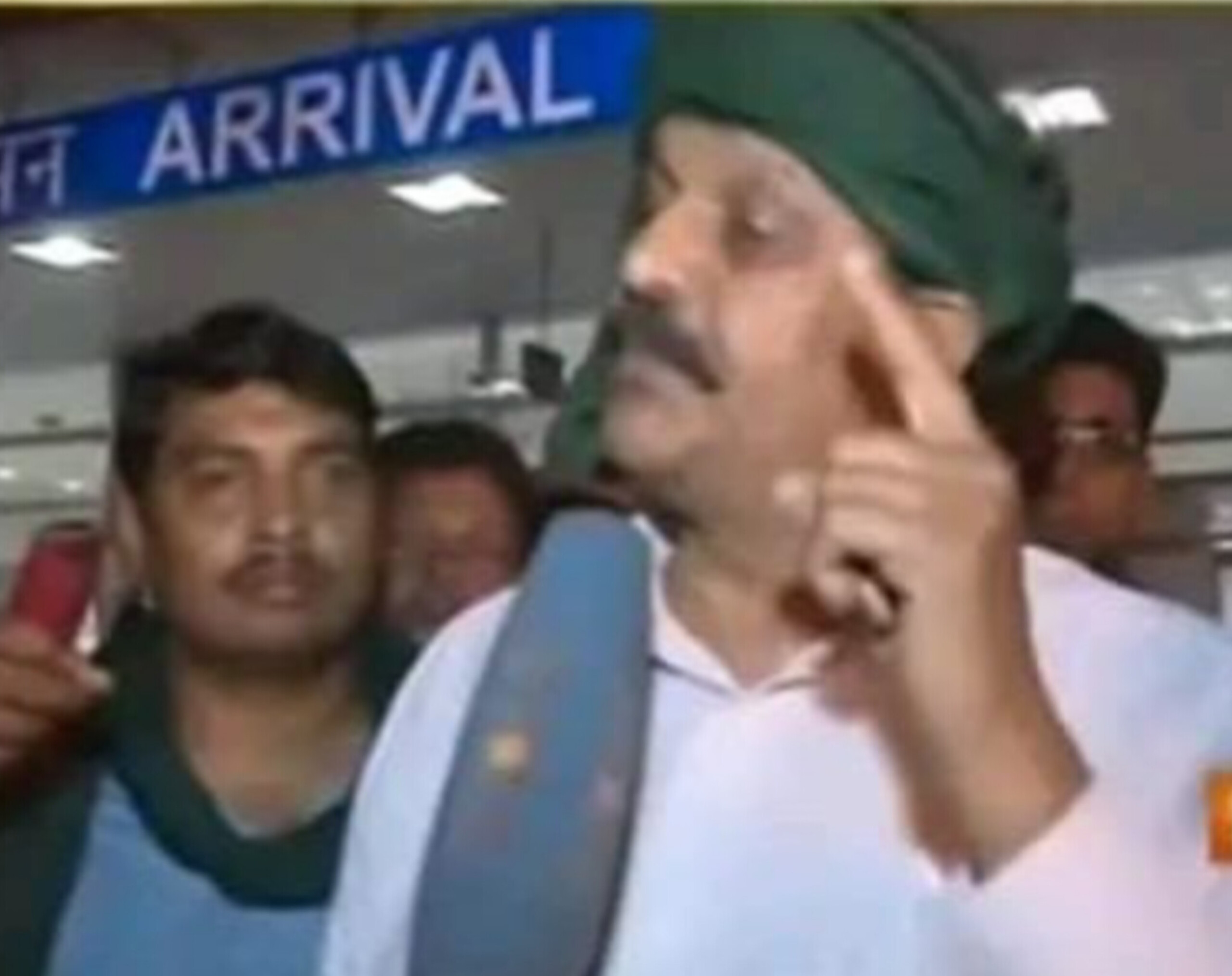 कानून को सीधी चुनौती या सियासी पैंतरा? अफजाल का 'धान' और बुलडोजर का 'इंतजार'